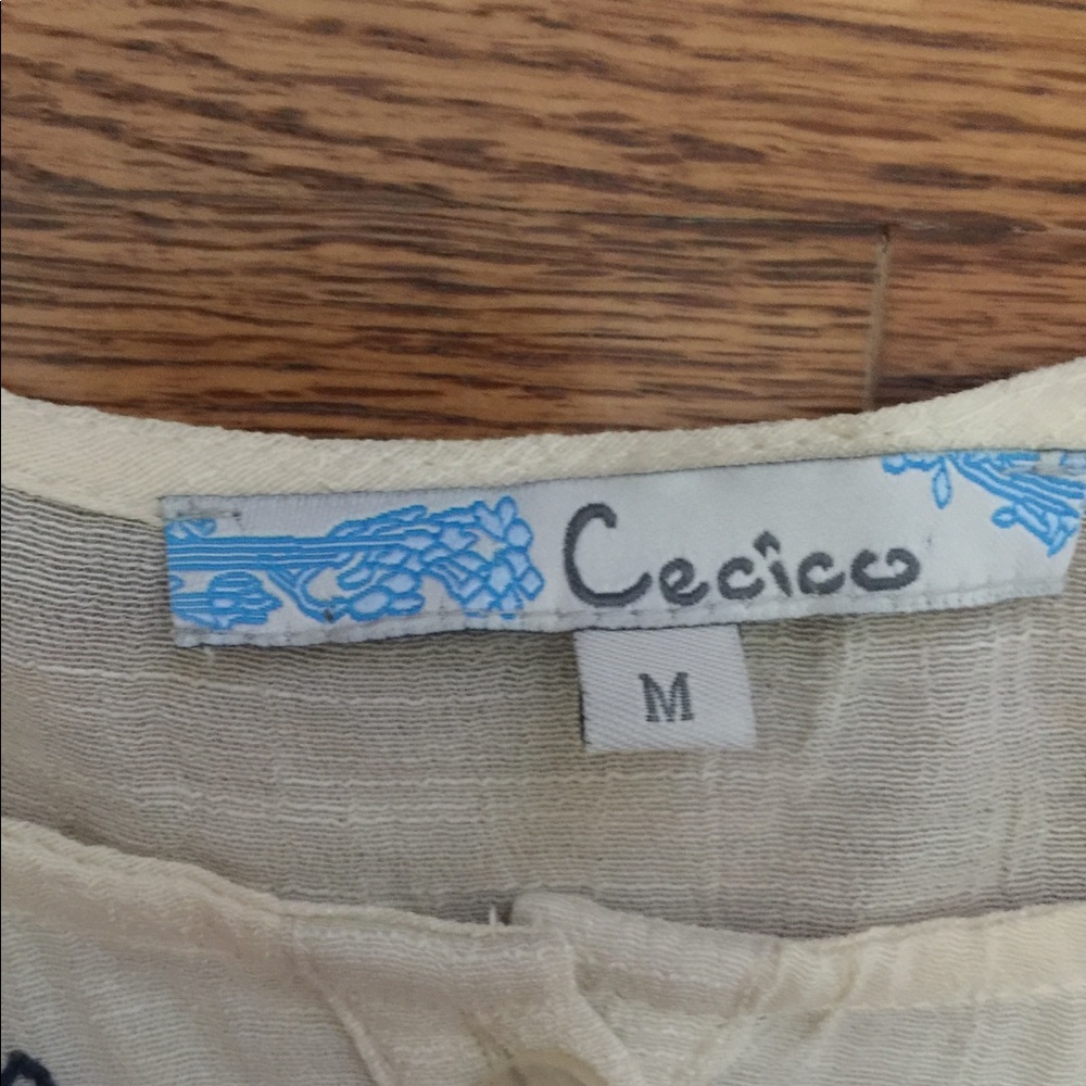 Adorable Blouse - Picture 3 of 6